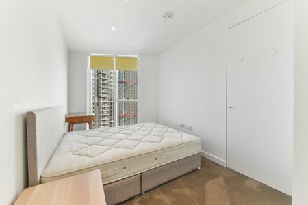 2 Bed Flat, Wandsworth Road, SW8 - Photo 3