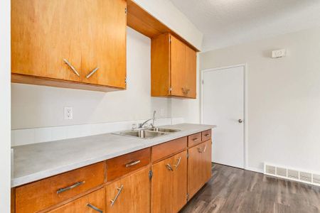 Premier Suite - 2 Bedroom - Photo 3