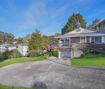 4 BEDROOM FAMILY HOME IN BIRKDALE - Photo 2