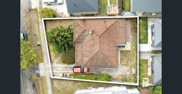 NEAT AND TIDY TWO BEDROOM HOME IN CENTRAL LOCATION - Photo 1