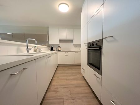 Gelijkvloers appartement met 3-slaapkamers en tuin in het Zoute. - Foto 4