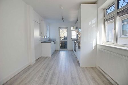 3 bedroom bungalow to rent - Photo 5