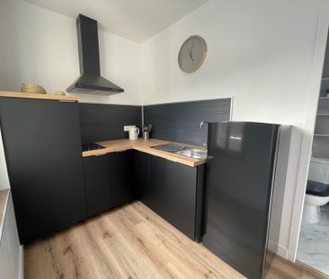 Location Appartement 2 pièces 37m² - Photo 2