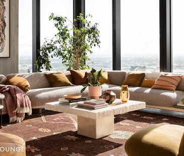 A LUXE RENTAL THAT FEELS LIKE HOME IN THE HEART OF SOUTHBANK! - Photo 2
