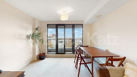 2 bedroom apartment seconds away from Caledonian road station inc all bills - Photo 4