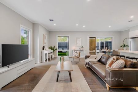 3 Bed, 2 Bath - Photo 2