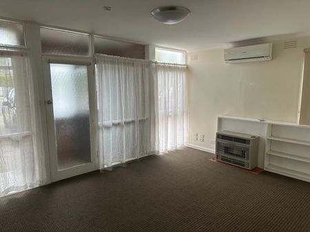 302B Buckley Street, Essendon VIC 3040 - Photo 2