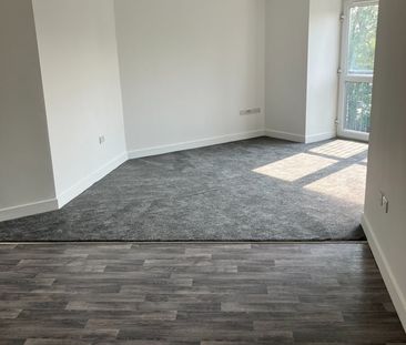 2 Bed Flat, Kirk Beston Close, LS11 - Photo 4