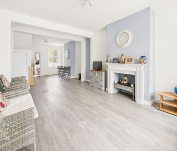 3 bedroom terraced house to rent - Photo 3