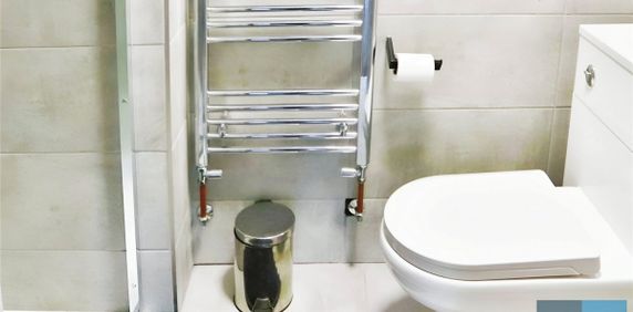 Florences Apartments, 6 Macaulay Street, Huddersfield, HD1 - Photo 2