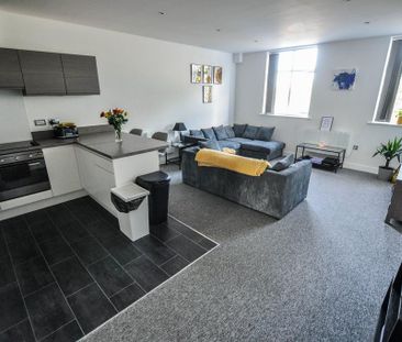 2 bedroom flat to rent - Photo 2