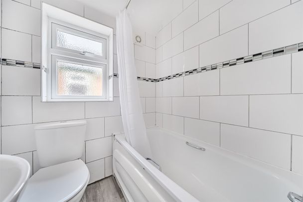 Curzon Street, Reading, RG30 1DB - Photo 1