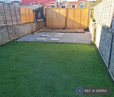 3 bedroom terraced house to rent - Photo 6