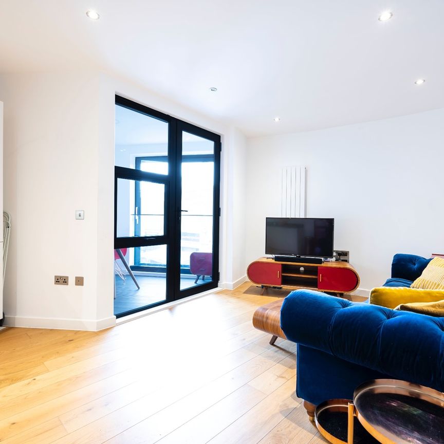 1 Bed Flat, Margerie Court, E2 - Photo 1