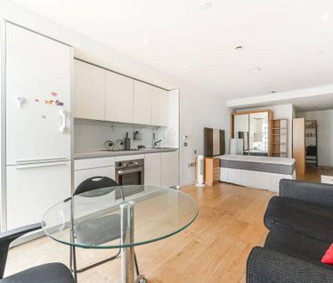 Studio to rent - Photo 5