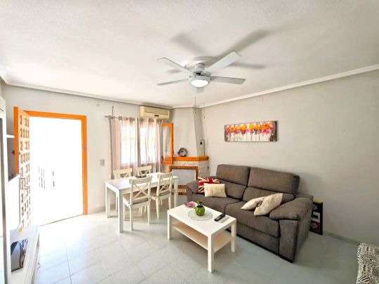 Casa o chalet de alquiler en Calle del Araceli, Playa Tamarit - Playa Lissa - Photo 1