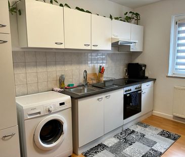 Geräumige 2R-Wohnung mit Balkon und EBK - Foto 6