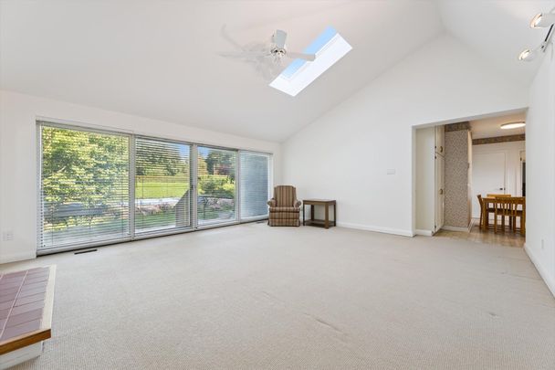 For Lease - 1095 Linbrook Road, Oakville, Ontario - Photo 1