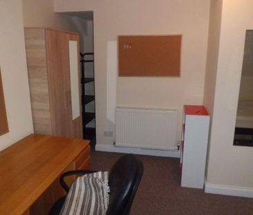 5 bedroom house to rent - Photo 2