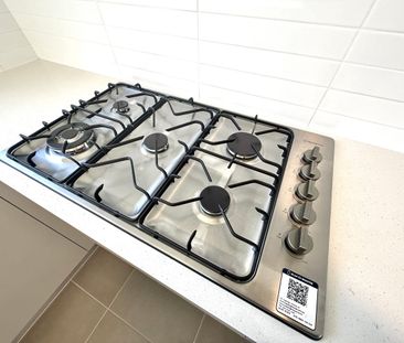 Brand New single Storey 4-Bedroom Family Home with Double Garage - Photo 6