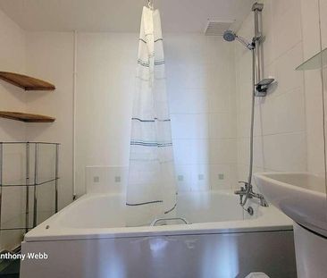 The Grove, Palmers Green, N13 - Photo 4