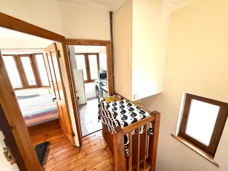 Sunnycroft Road, Southall - Photo 5