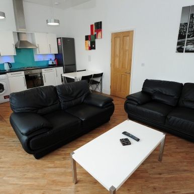 luxury 3 bed apartment! - Photo 1