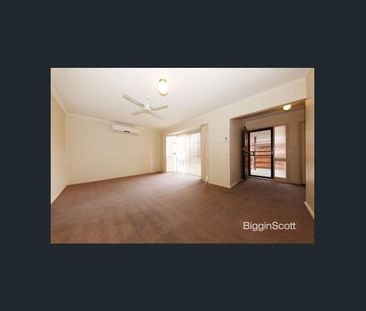 Home of comfort and strategic location! - Photo 4