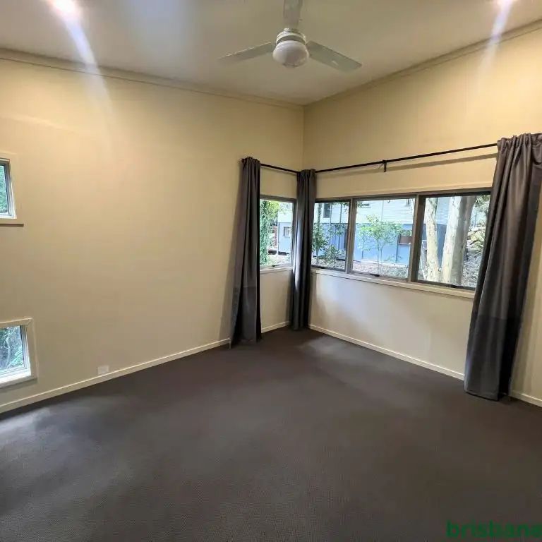 “PICTURESQUE ACREAGE LIFESTYLE” - Photo 1