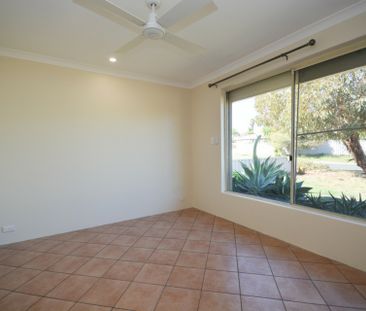Family Home in Halls Head - Photo 4