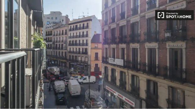 Madrid - Photo 1