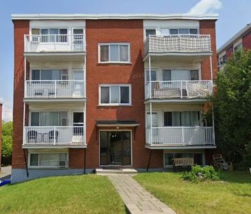 14 Rue Roy (Hull) Grand Logement 3 Chambres Près De Tout. - Photo 1