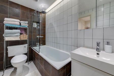 4 Bedroom Flat To Let - Photo 5