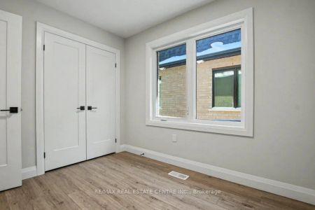 143 ELGIN Street N #78 - Photo 4