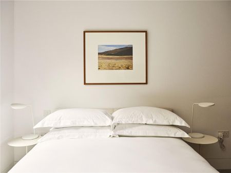 3 bedroom flat to rent - Photo 4