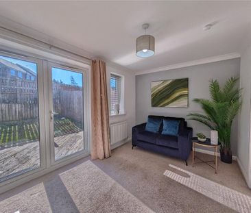 2 bedroom end of terrace house to rent - Photo 2