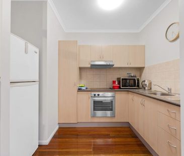 Fully Furnished 1-Bedroom Unit in South Mackay - Photo 4