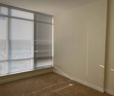 Bright 7th Floor Condo– Steps To U Of C & Brentwood Lrt. - Photo 2