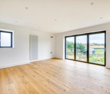 4 bedroom detached house to rent - Photo 6