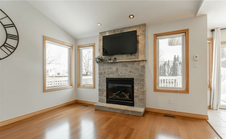 For Lease - 1 Huntington Terrace, St. Thomas, Ontario - Photo 3