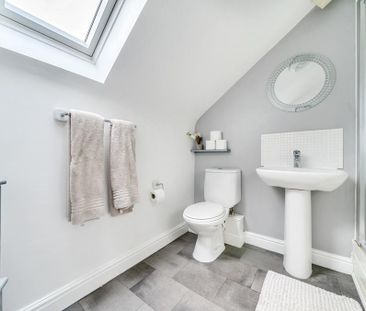 3 bedroom terraced house to rent - Photo 4