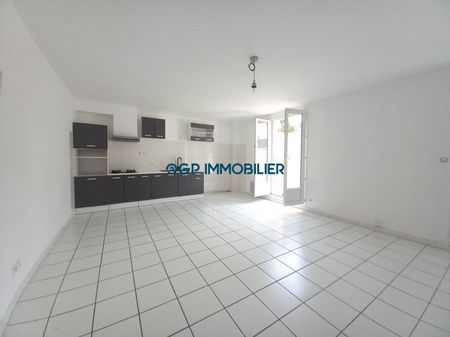 Appartement à louer, 3 pièces - Castelnau-d'Estrétefonds 31620 - Photo 4