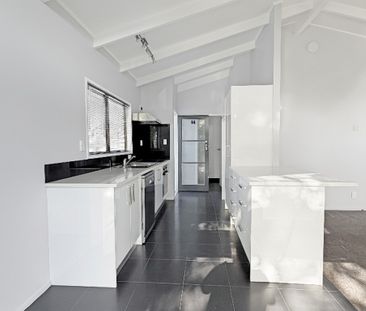 RANDWICK PARK - 3Brm + Rec room + Office + Covered Deck/BBQ area - Photo 4