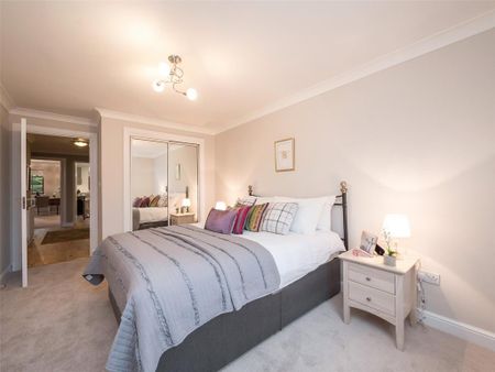 3 bedroom flat to rent - Photo 5