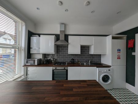 Room in a Shared Flat, Springbank Road, SE13 - Photo 5