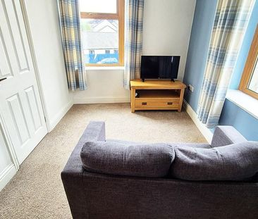 6 bedroom terraced house to rent - Photo 4