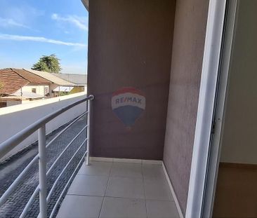 "Encantador Sobrado para Aluguel no Uberaba, Curitiba" - Foto 3