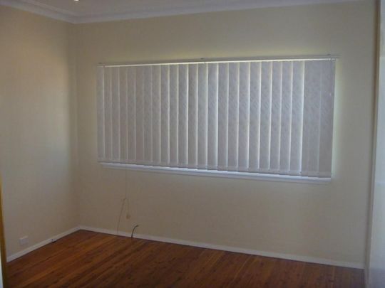 4 BEDDER COMPLETELY RENOVATED HOME!! - Photo 1