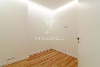 Apartamento T2+1 em Faro