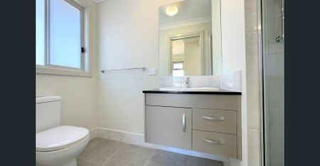 Sophisticated Family Living in a Prime Cul-de-Sac Location - Photo 2